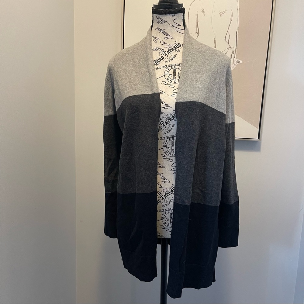 Eight Eight Eight Women’s Shawl - Size Small